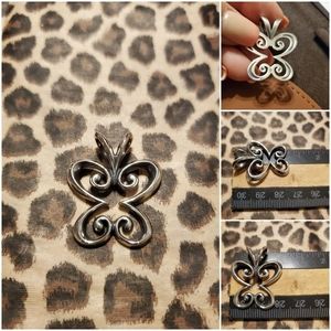 RETIRED JAMES AVERY SPRING BUTTERFLY
